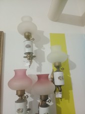 COPPIA DI APPLIQUE IN OTTONE E VETRO OPALINE SATINATO E OTTONE PORCELLANA