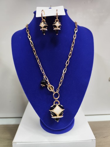 Set collana orecchini - set, gruppo