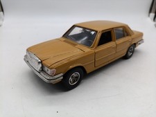 Mercedes Benz 450 SEL yellow -