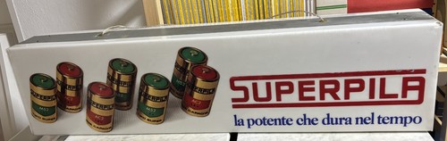 Insegna pubblicitaria luminosa