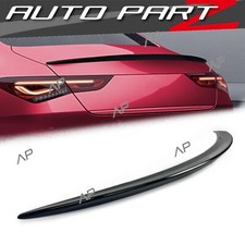 Spoiler posteriore nero