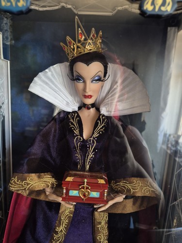 Disney evil queen from snow - evil,