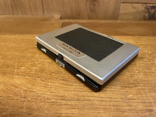 Mamiya focusing hood near mint - near,