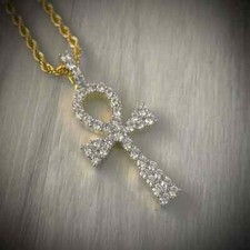 Collana con ciondolo croce