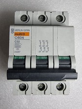 MERLINGERIN interruttore magnetotermico tripolare C32 400v 6k (FONDO MAGAZZINO)