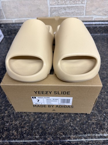 Taglia adidas yeezy slide - -,
