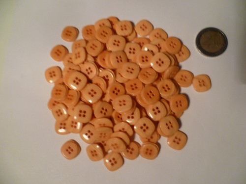 Stock 120 bottoni quadrato - stock,