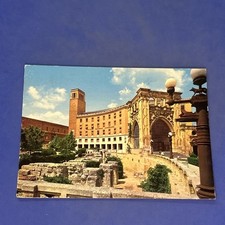 LECCE IL SEDILE SCORCIO DELL'ANFITEATRO ROMANO -- CARTOLINA a colori