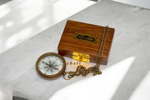 Bussola ottone stile antico - in,