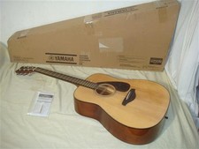 YAMAHA FG800J SOLID SPRUCE TOP