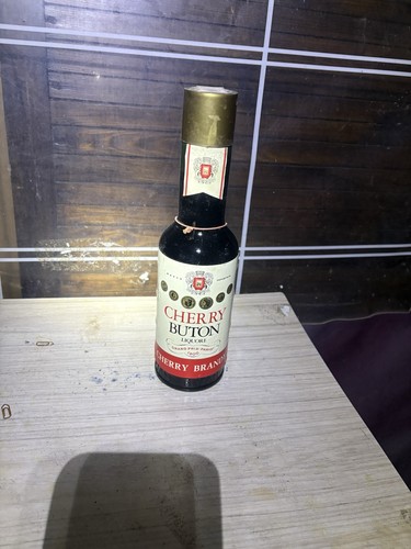 Cherry buton brandy p - cherry,