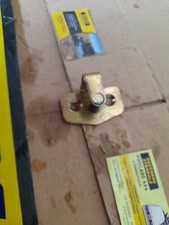 Door hinge opel zafira year