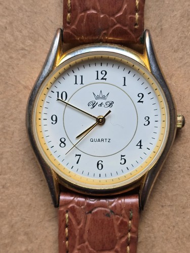 Montre quartz yonger - à,