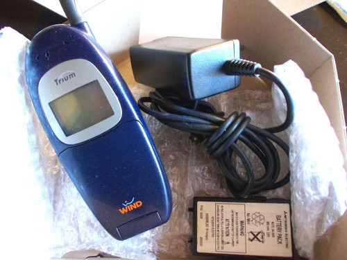 Cellulare telefono trium