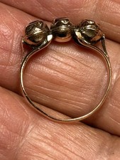 ANTICO ANELLO IN ORO BASSO TITOLO CON GRANATI EPOCA FINE OTTOCENTO