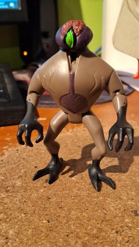 Dnalien ben ten alien - dnalien, 10