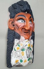 Vecchia maschera tradizionale