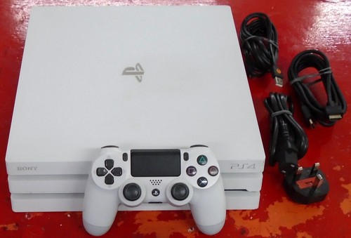 Glacier white sony ps4 pro - white,