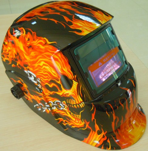 Casco per saldatura oscurante