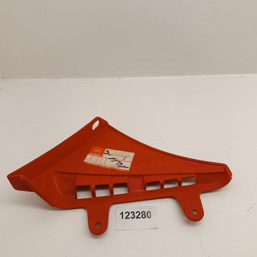 Fianchetto destro radiatore - destro,