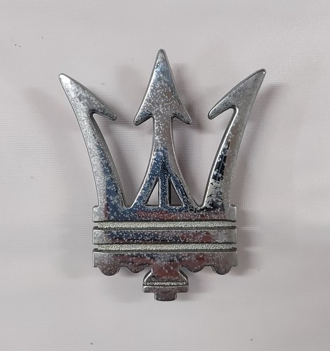 Stemma calandra maserati - stemma,