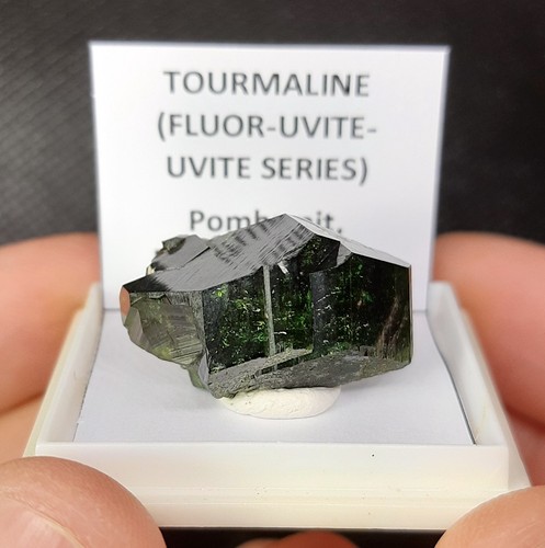 Tormalina tourmaline - tormalina,