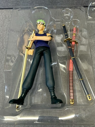 Figurina roronoa zoro pezzo - figurina,