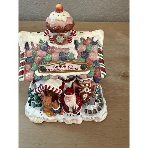 Santas railroad station - santas,
