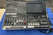 Roland VR-50HD Mixer AV Video