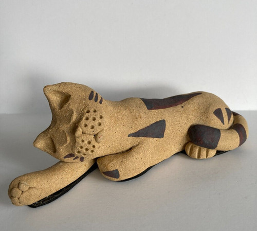 Statuina gatto addormentato