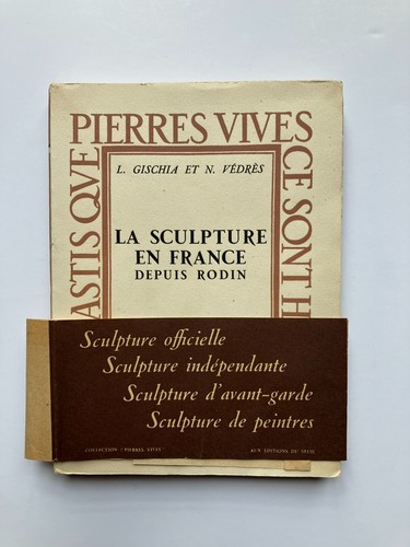Gischia vedres la sculpture - &,