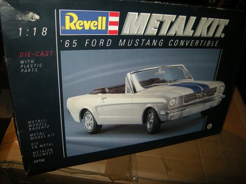 Revell ford mustang - 1:18,