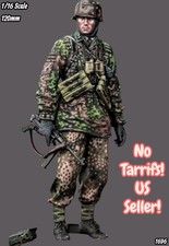 Modellino in resina 1/16 120 mm soldato tedesco Waffen SS in piedi con kit modellino MP40 1696