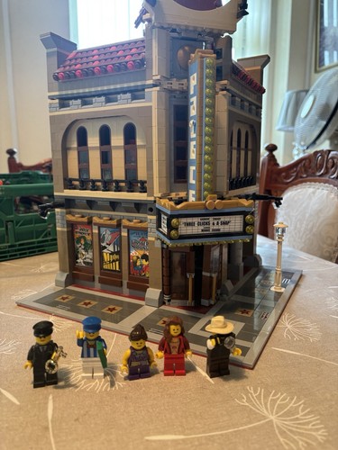 Lego palace cinema mancano - lego,