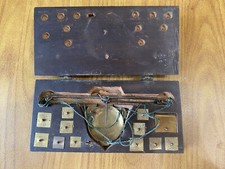 ANTICA BILANCIA CON 18 PESI MONETARI MONETALI MONETE