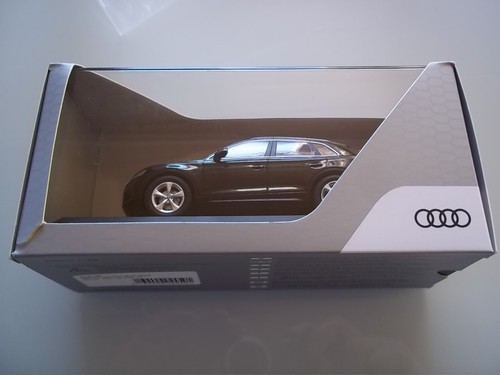 Audi mythosschwarz - (fy), *