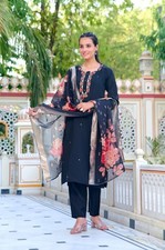 Kurti fotovoltaico ricamato con pantaloni e Teby Dupatta set donna abbigliamento etnico festivo