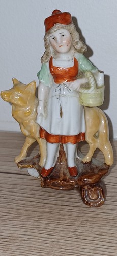 Sujet ancien biscuit - en,