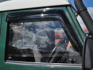 Land rover defender serie - land,