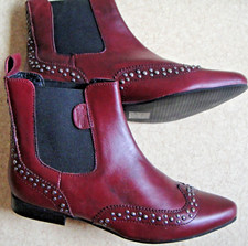 NUOVI BELLISSIMI stivaletti