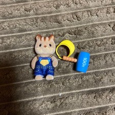 Scoiattolo in noce Baby Loes