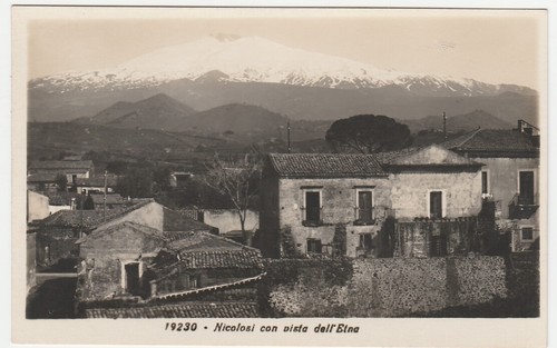 Nicolosi con vista dell etna - nicolosi,
