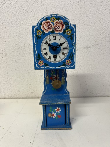 Antico piccolo orologio - piccolo,