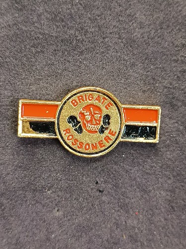 Old pins pin badge - pin,