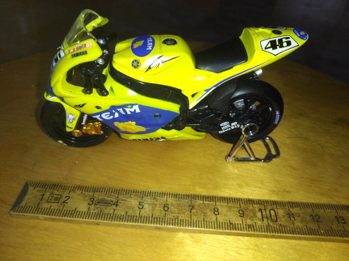 Yamaha yzr team moto - -, m1