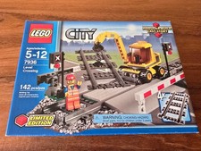 Lego City Set 7936 - Level Crossing - Set Ritirato - Sigillato in scatola, mai aperto