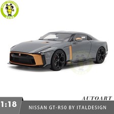 Modellino auto 1/18 Nissan