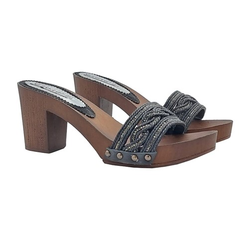 Zoccoli donna con - , in