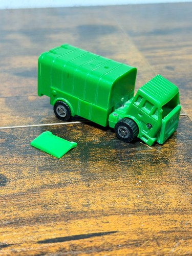 Camion verde transformer rotto