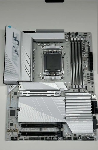 Scheda madre x670e aorus - madre,